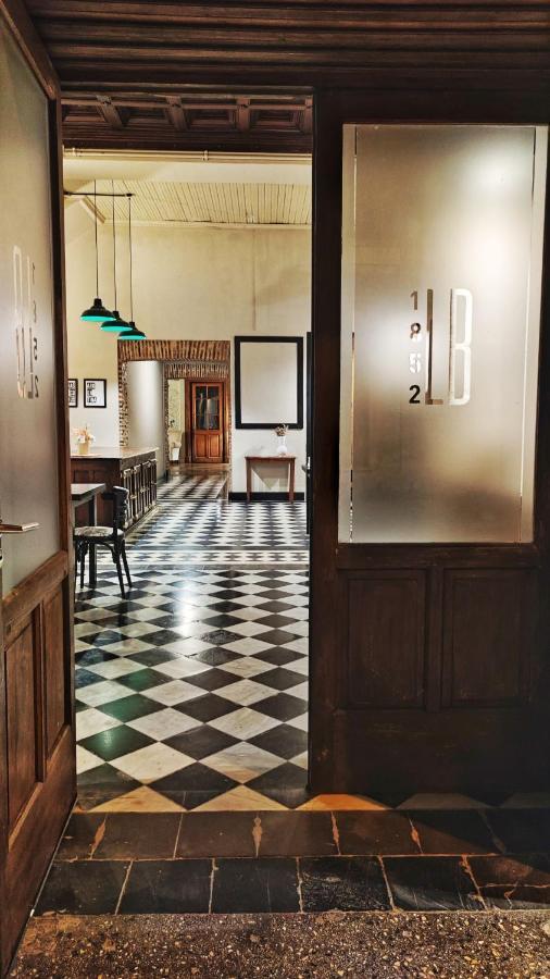 La Botica De 1852 Hotel Часкомус Экстерьер фото